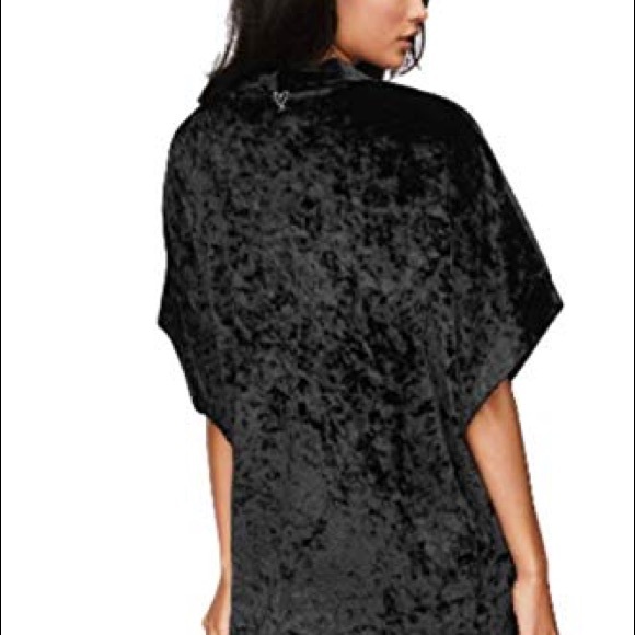 NWT VS CRUSHED VELVET KIMONO - Picture 2 of 5